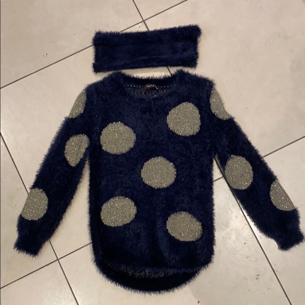 Super soft tunic sweater with scarf!